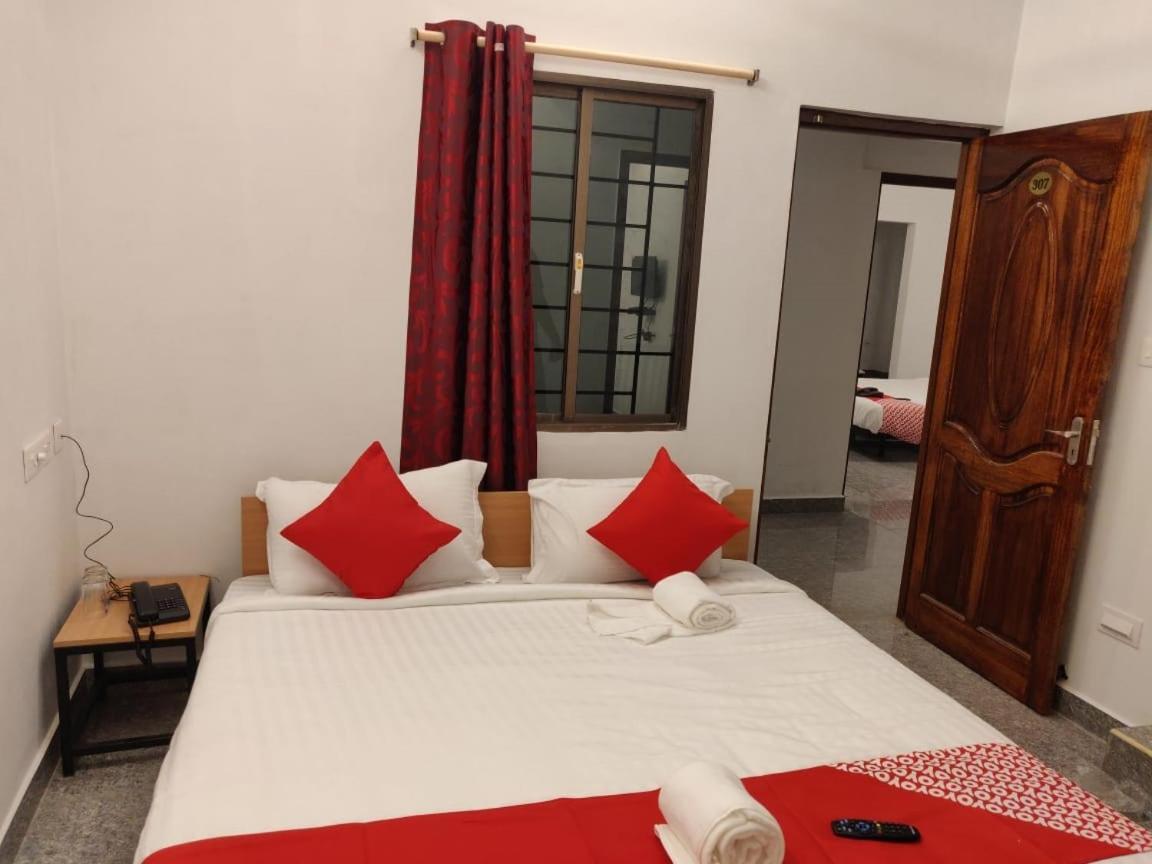 فندق Seascape Residency White Town بونديتْشيري المظهر الخارجي الصورة